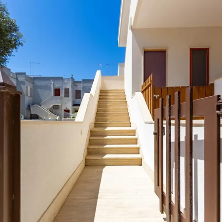 Apartment La Terrazza Sul Faro - Myho Casa Torre Canne
